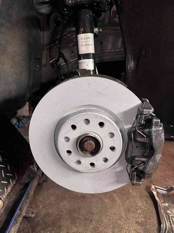 Volkswagen Tiguan 2,0   tdi 103kw dsg 7 s 4x4 2015 - foto 6