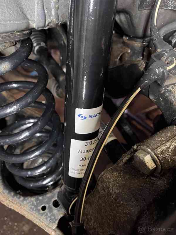 Volkswagen Tiguan 2,0   tdi 103kw dsg 7 s 4x4 2015 - foto 7