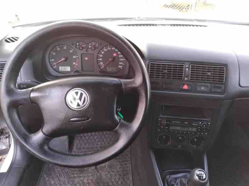 VOLKSWAGEN GOLF 1.6 16V BASIS 77kW ČR,SERVISKA - foto 10