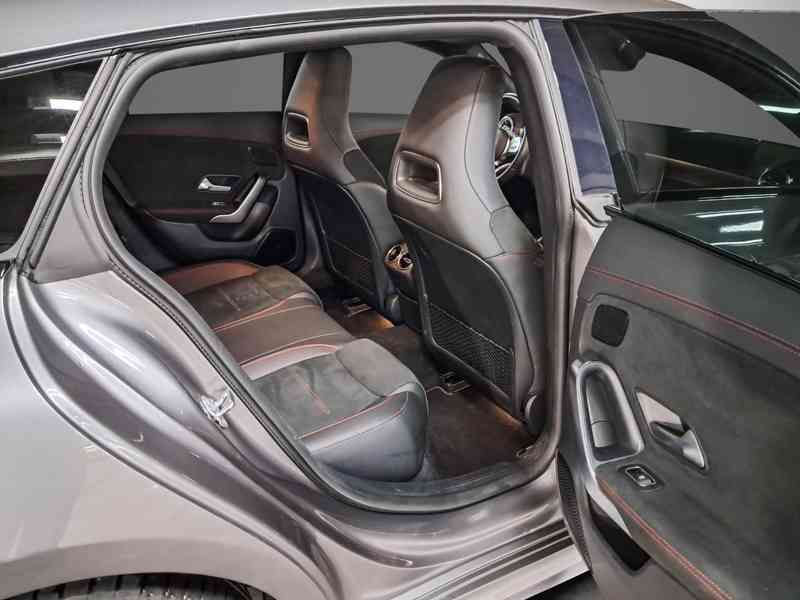 Mercedes-Benz CLA 200 AMG / 163 CV - foto 16