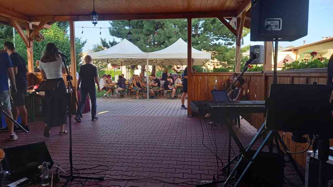 SKELET - kapela na letní zábavu, oslavu, táborák - foto 10