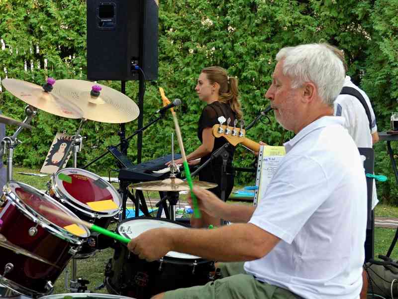 SKELET - kapela na letní zábavu, oslavu, táborák - foto 11