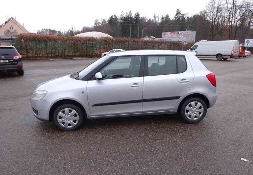 Škoda Fabia 1.4 16v r.v.2008 (63 kw) ČR stk:1/2028 - foto 2
