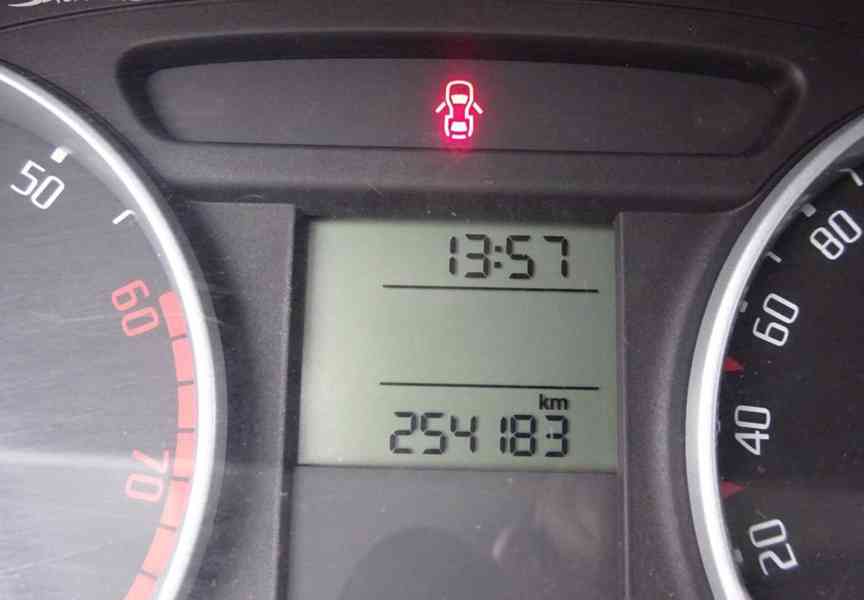 Škoda Fabia 1.4 16v r.v.2008 (63 kw) ČR stk:1/2028 - foto 7