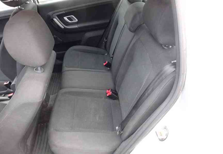 Škoda Fabia 1.4 16v r.v.2008 (63 kw) ČR stk:1/2028 - foto 15