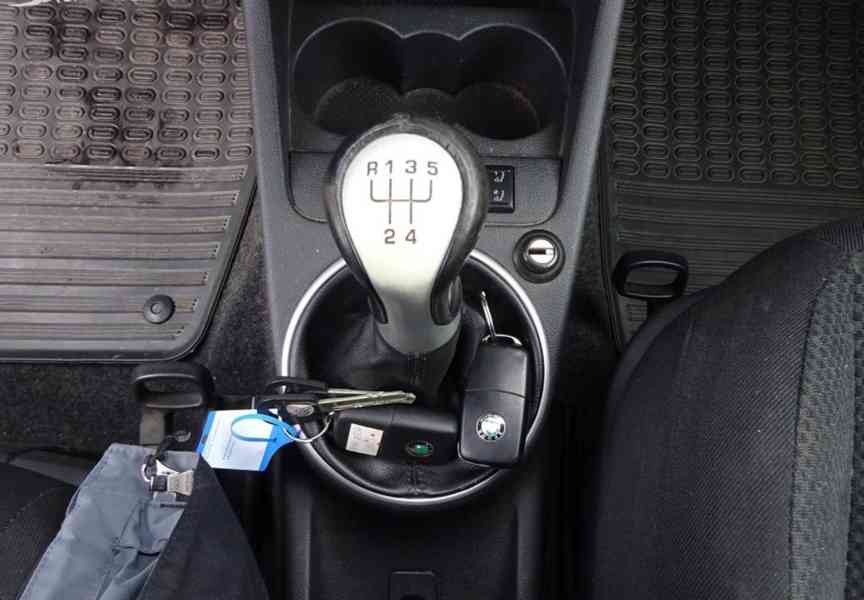 Škoda Fabia 1.4 16v r.v.2008 (63 kw) ČR stk:1/2028 - foto 13