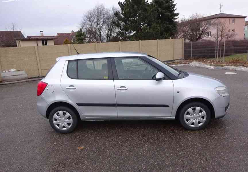 Škoda Fabia 1.4 16v r.v.2008 (63 kw) ČR stk:1/2028 - foto 3