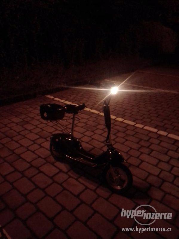 Elektro Scooter (E-Scooter) - foto 3