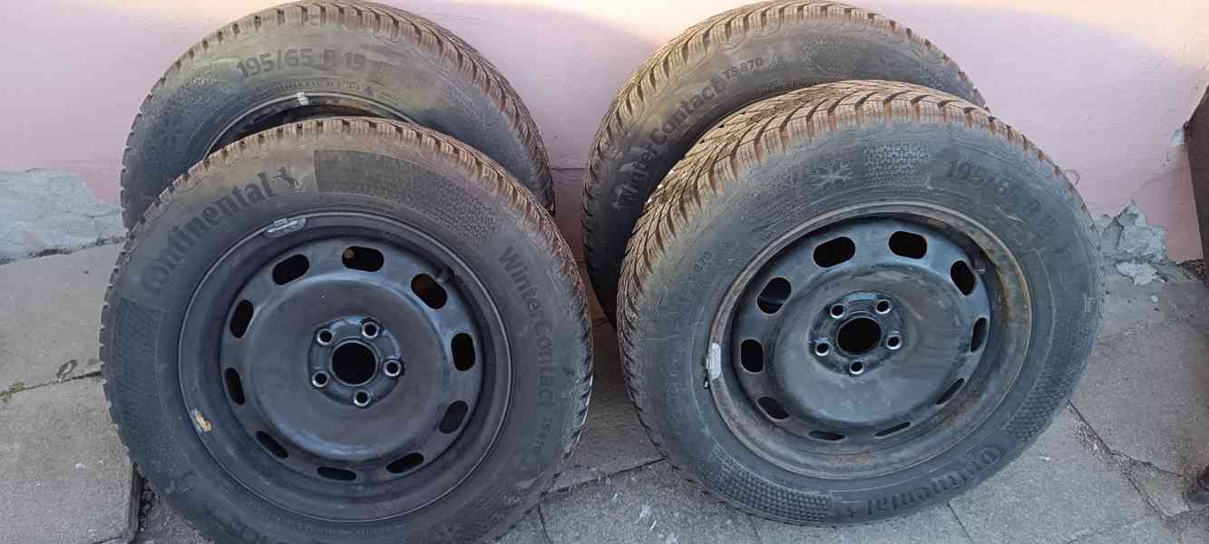 Zimní pneu 195/65 R15 Continental Winter + disky - foto 1