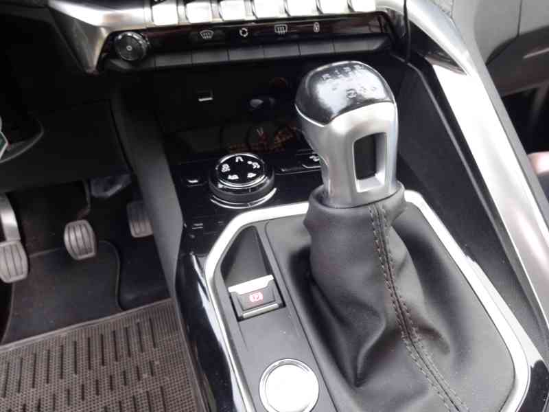 PEUGEOT 3008 1,2 Pure Tech pravidelný servis - foto 22