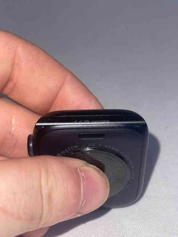 Apple Watch SE 3 44 mm Cellular Midnight – záruka do 10/2... - foto 4
