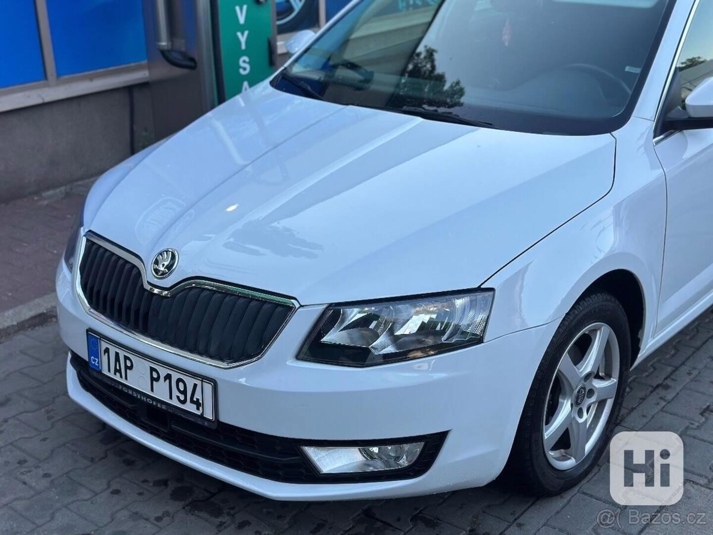 Škoda Octavia 1,6 - foto 1
