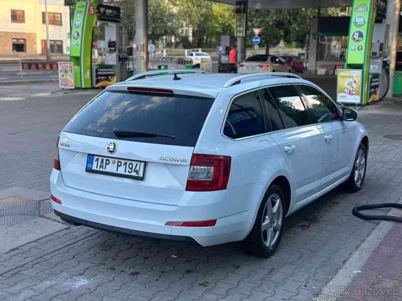 Škoda Octavia 1,6 - foto 10