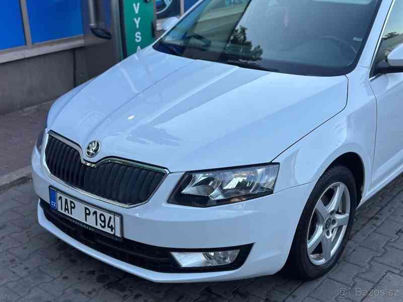 Škoda Octavia 1,6 - foto 1