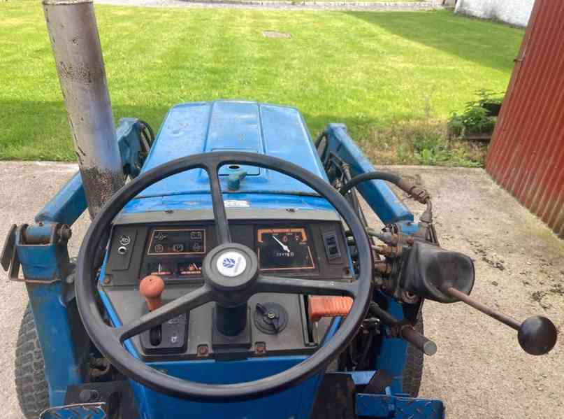 Kompaktný traktor Ford 1520 c/w Nakladač - foto 2