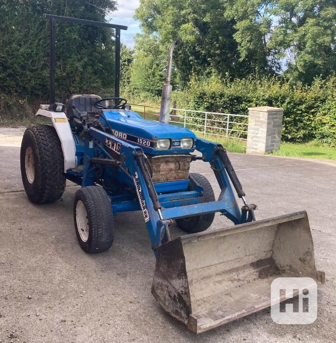Kompaktný traktor Ford 1520 c/w Nakladač bazar Hyperinzerce.cz