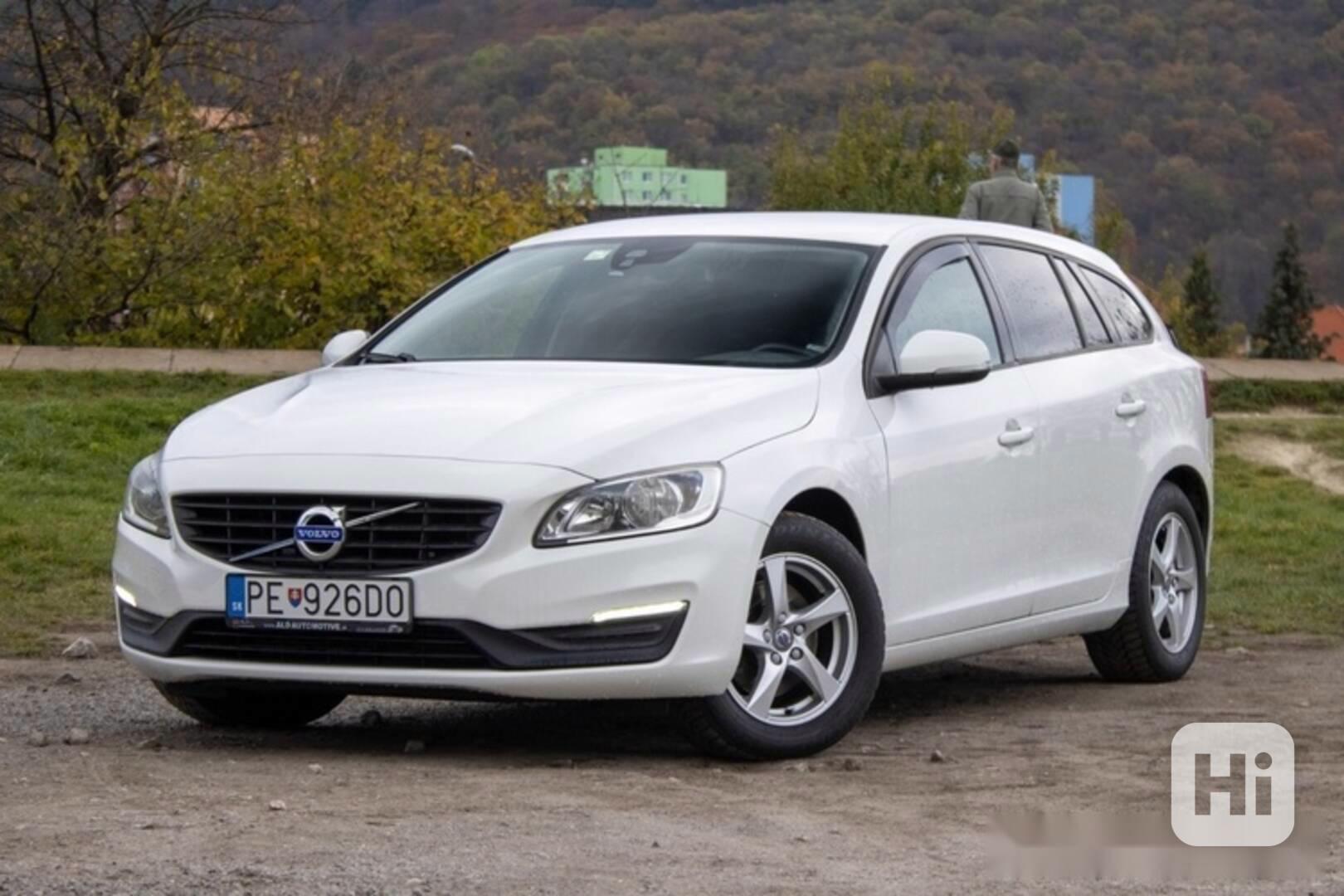 Volvo V60 D2 2.0L 120k Base Geartronic - foto 1