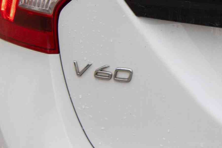 Volvo V60 D2 2.0L 120k Base Geartronic - foto 9
