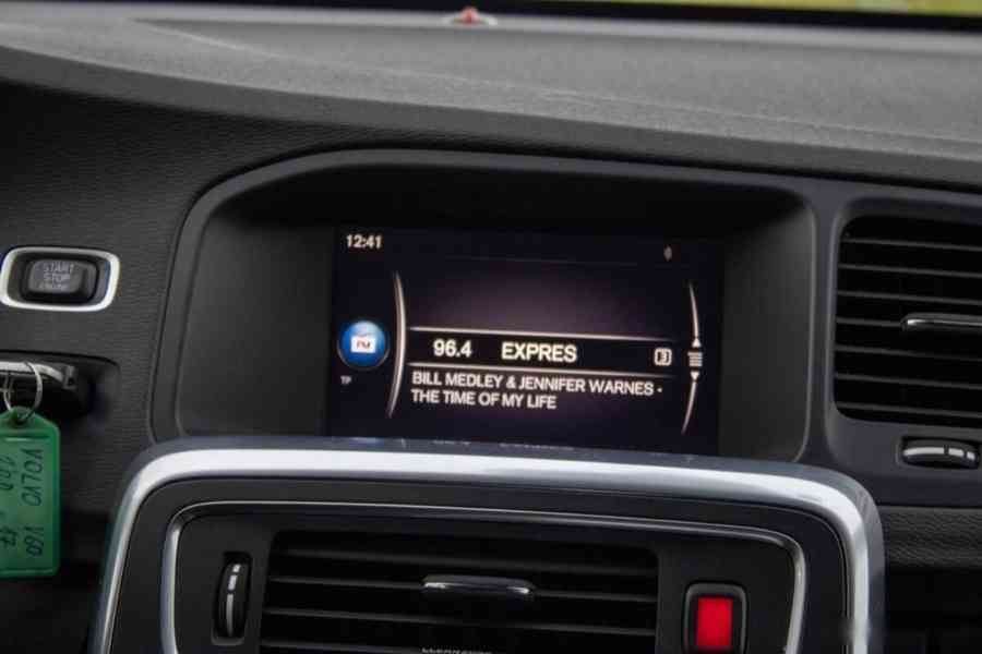 Volvo V60 D2 2.0L 120k Base Geartronic - foto 14