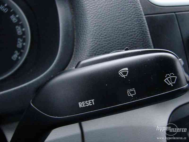 Škoda Roomster 1,4 i 16V (r.v.-2007,koup.v čr,serviska) - foto 13