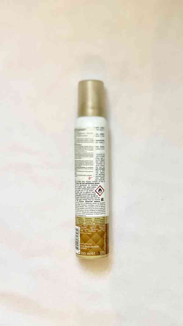 Wella Deluxe Silky Smooth pěnové tužidlo 200 ml – NOVÉ - foto 2