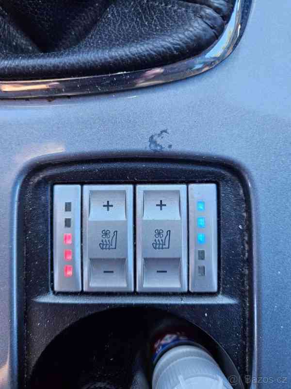 Ford Mondeo 2,2   TDCi 129kW - foto 14