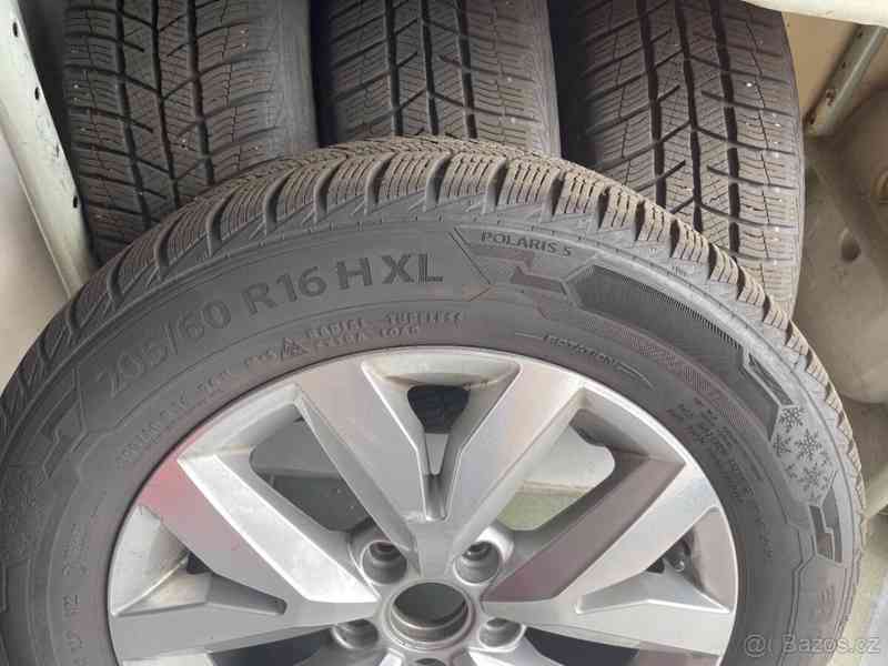 Volkswagen Touran 1,6   TDi/85kw - foto 12