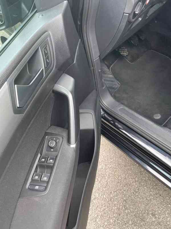Volkswagen Touran 1,6   TDi/85kw - foto 7