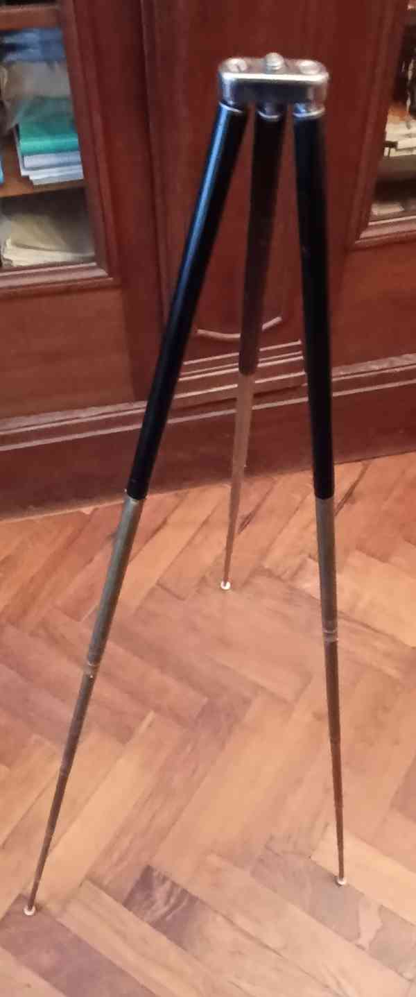 Vintážní mosazný skládací teleskopický stativ Meopta - foto 3