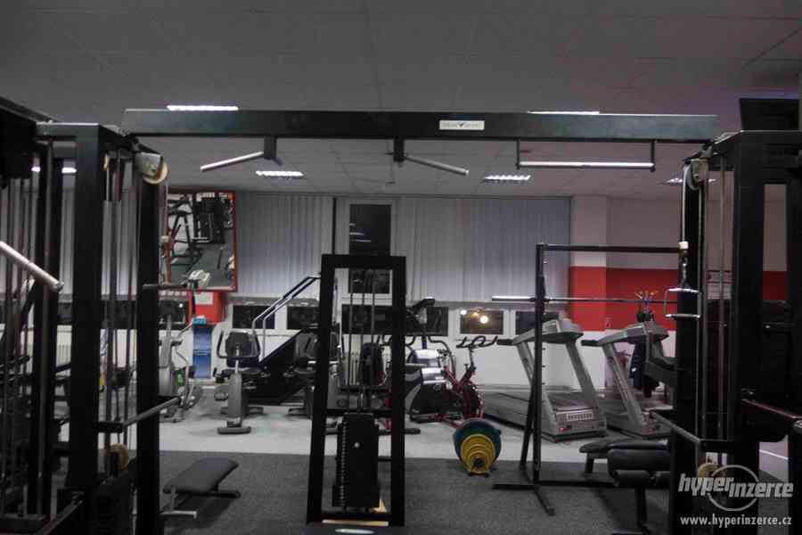 Multifunkční posilovací věž - 8 stanovišť - foto 8