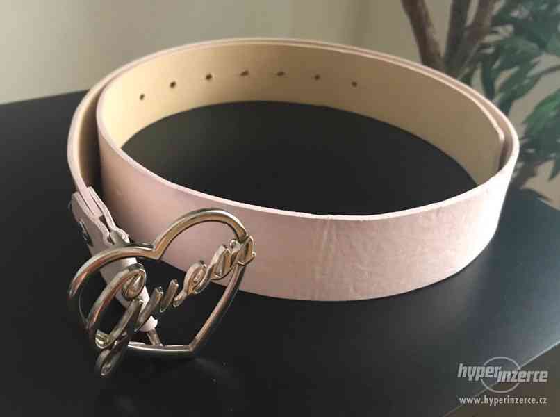 Guess pásek starorůžová, pudrová - foto 8