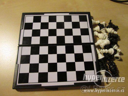 Cestovní magnetické šachy - foto 1