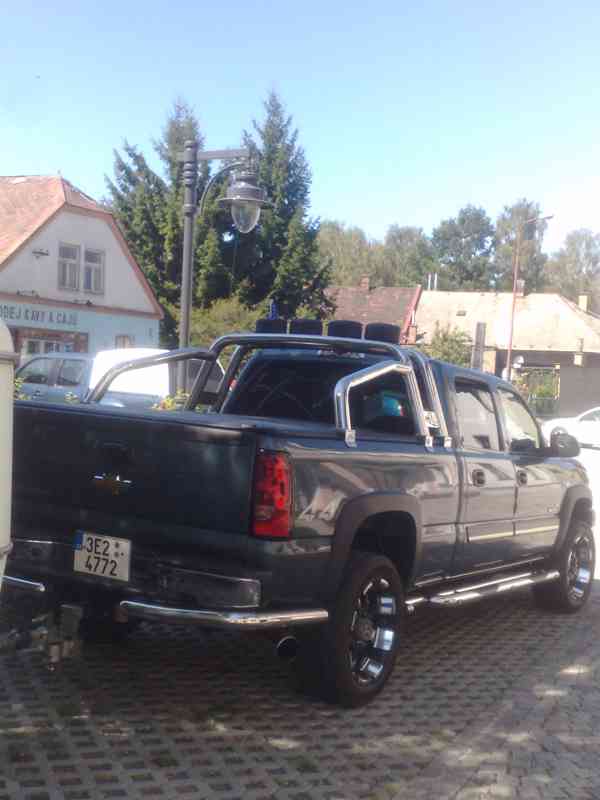 Chevrolet Silverado 6,6TDi - foto 3