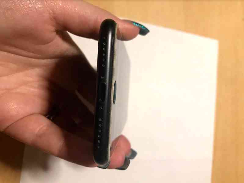 Apple iPhone 7, 256gb black - foto 4