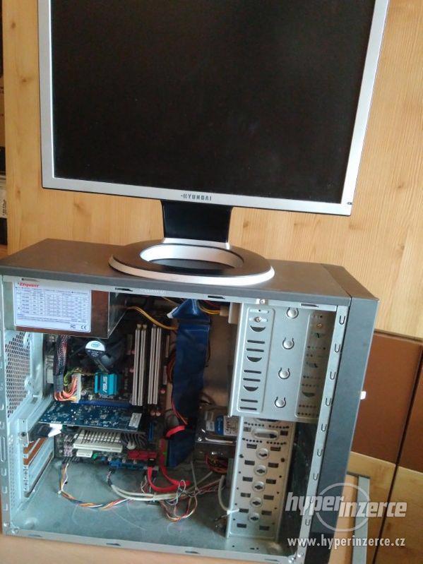 Počítač na internet s monitorem, 2GB grafická karta NVIDIA - foto 1