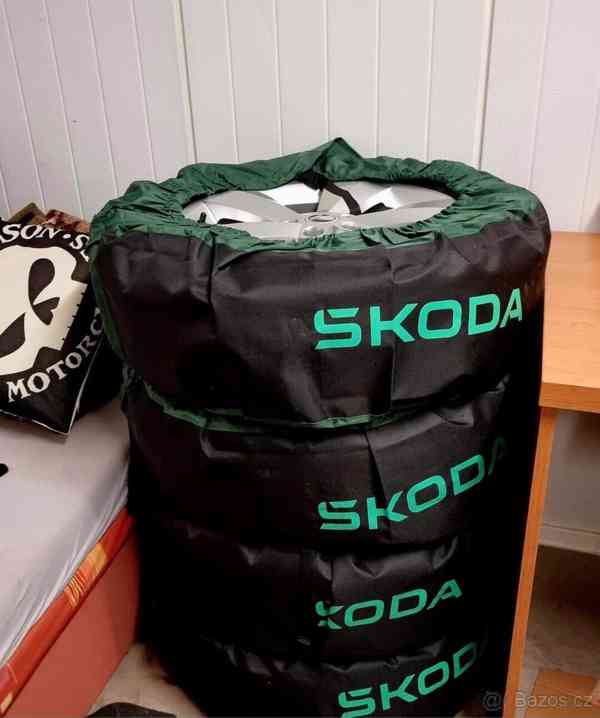 Škoda Kodiaq 2,0   TSI DSG 4x4 - foto 18