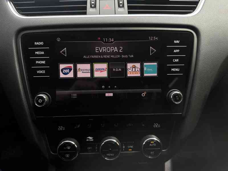 Škoda Octavia 1.5 TSi 110KW/1MAJ/ČR/Výhřev - foto 30