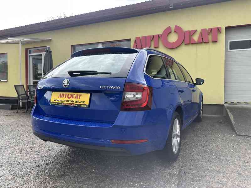 Škoda Octavia 1.5 TSi 110KW/1MAJ/ČR/Výhřev - foto 3