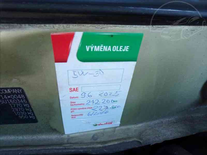 Hyundai Elantra 1,6 16V KLIMA - foto 12