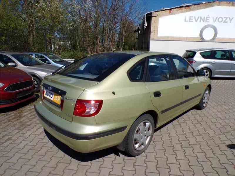Hyundai Elantra 1,6 16V KLIMA - foto 4
