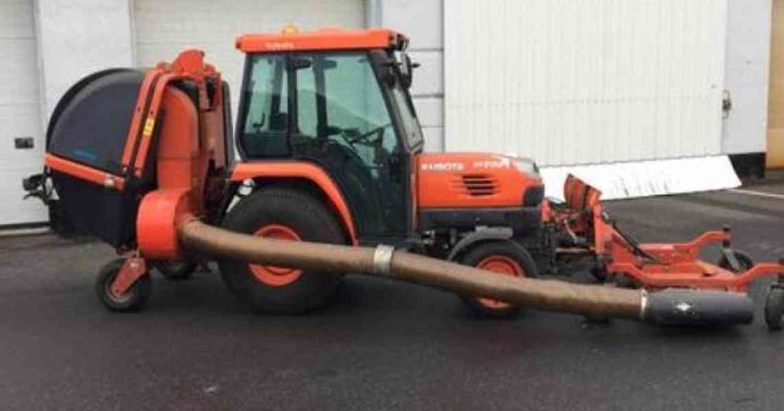 Komunální traktor Kubota - foto 2