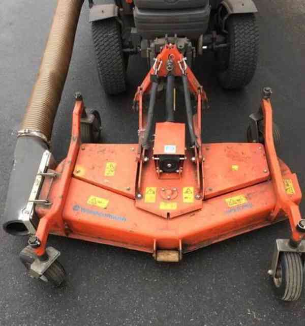 Komunální traktor Kubota - foto 3