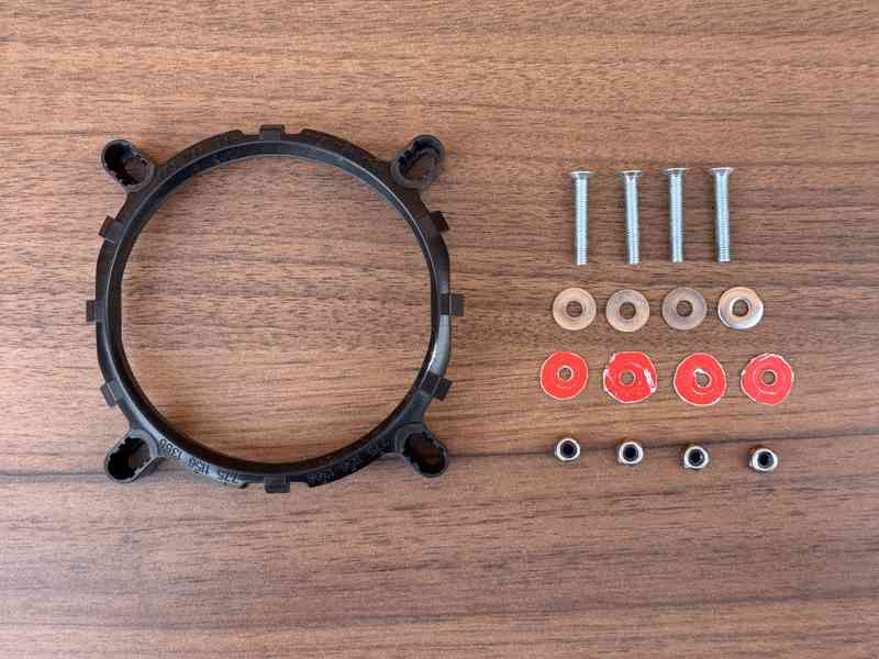 LEVNĚ! — CPU chladič 180W TDP, kompletní montážní sada  - foto 2