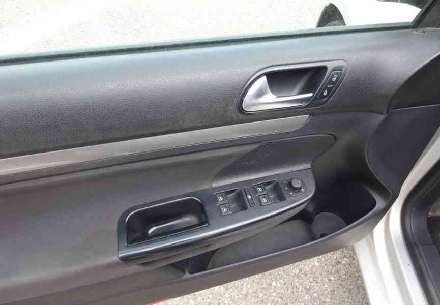 Volkswagen Golf Variant 1.9 TDI (77 KW) KLIMA - foto 6