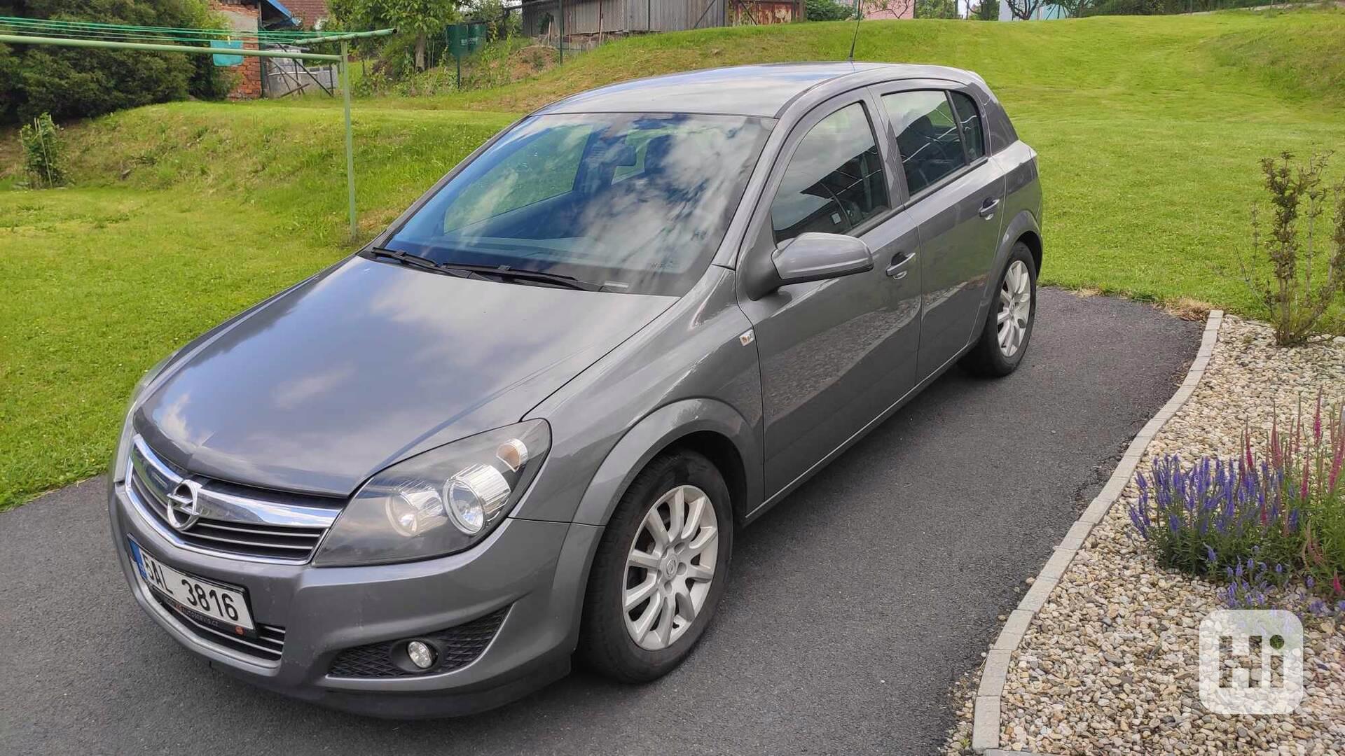 Opel astra 1.7 cdti 74kw - foto 1