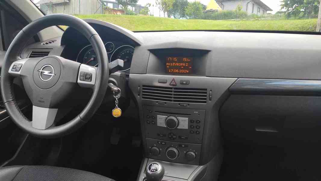 Opel astra 1.7 cdti 74kw - foto 8