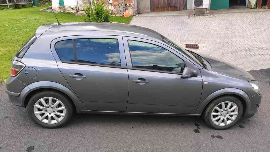 Opel astra 1.7 cdti 74kw - foto 9