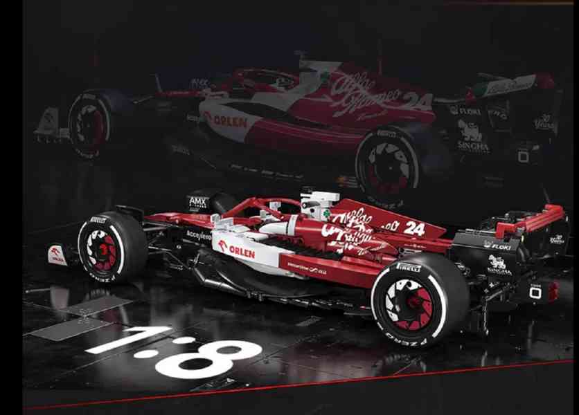 Nová stavebnice vozu F1 Alfa Romeo     1:8 - foto 3