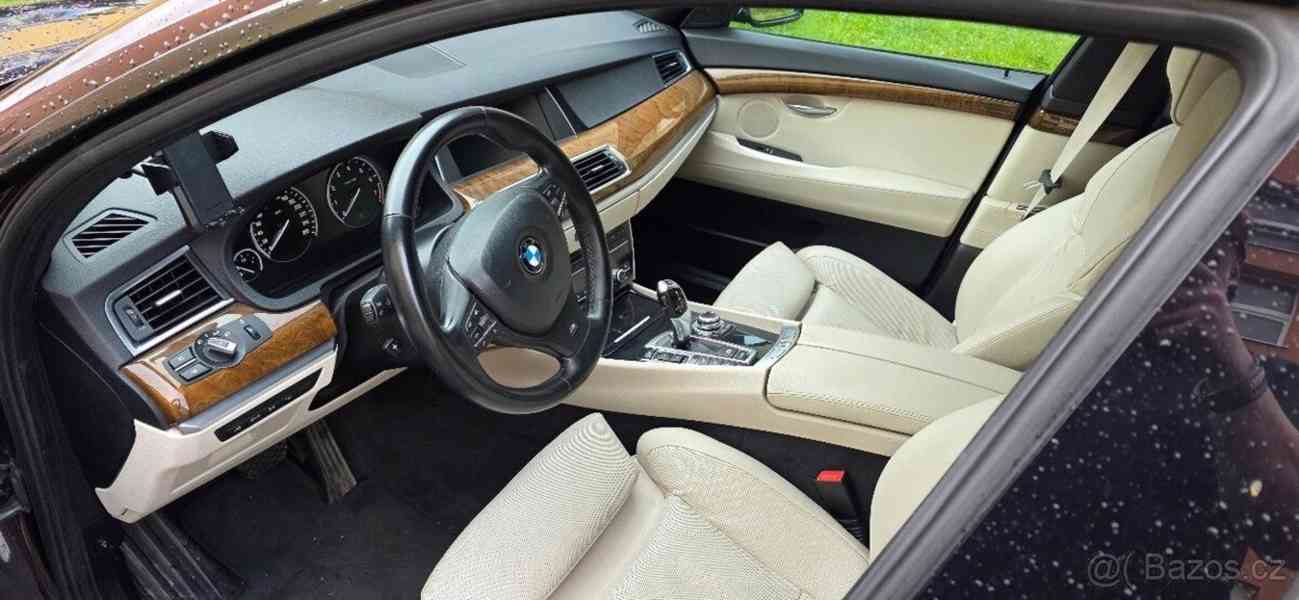 BMW Řada 5 550i GT F07 - foto 7