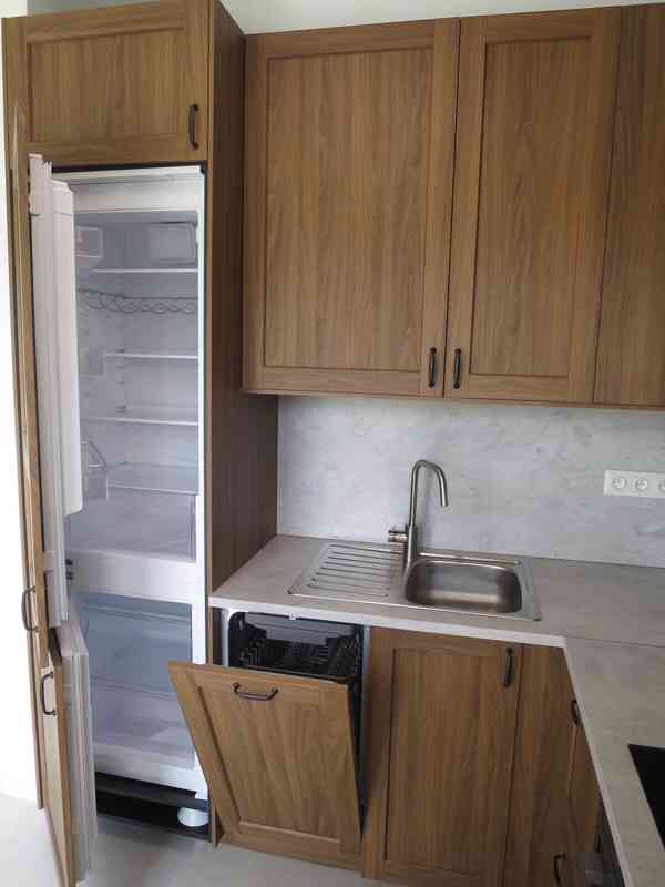 Nový 2+kk (64 m² + lodžie 8,4 m²) s klimatizací, Hustopeče - foto 5